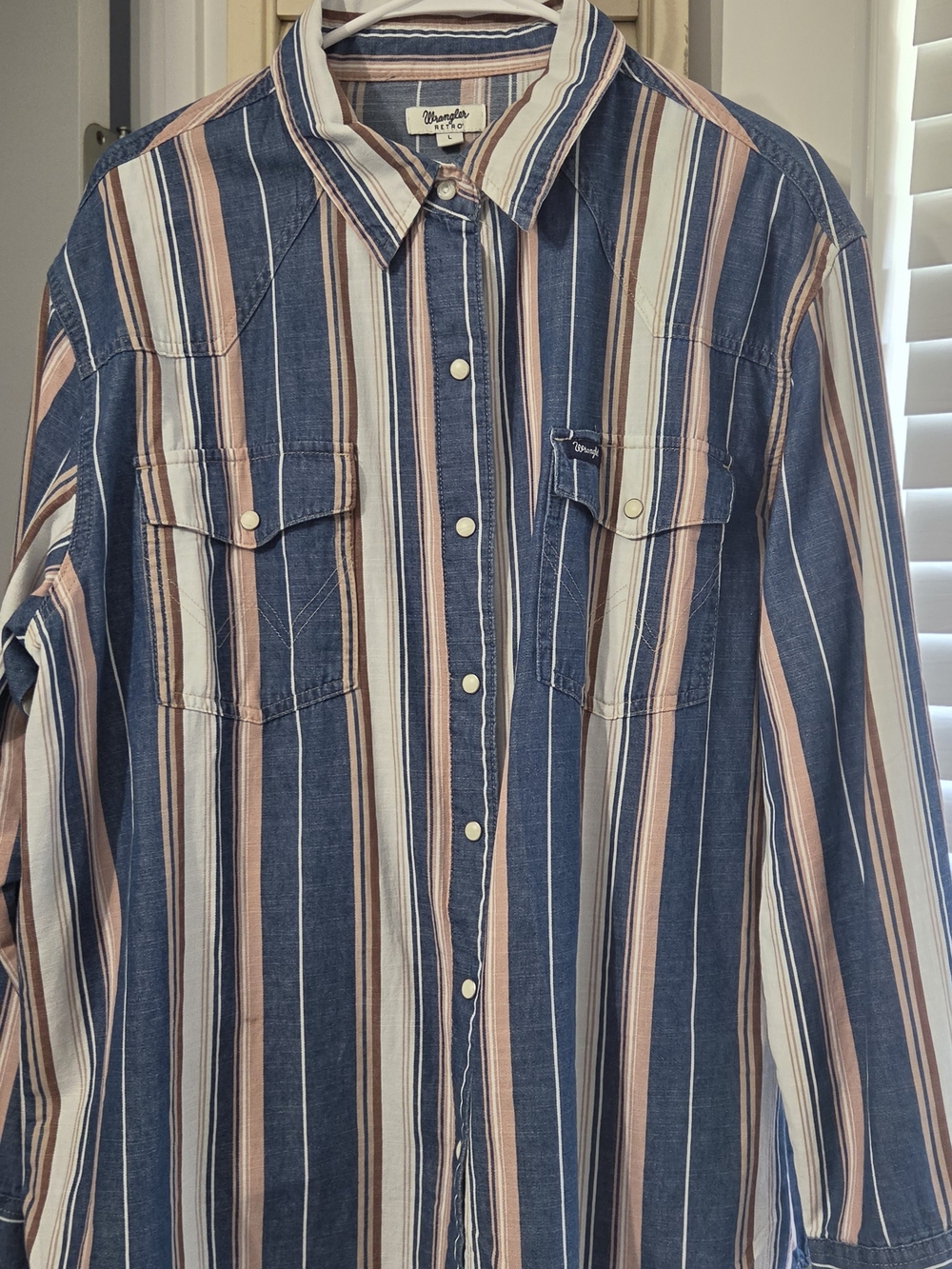 Wrangler Menβs Navy, Pink and White Vertical Stripe Button-Down Shirt